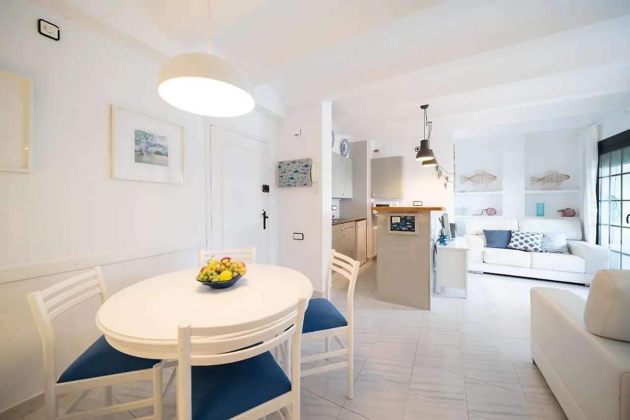 Apartment Ivet L'Escala 0*,
